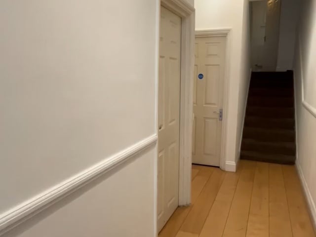 Massive Aldgate House with Parking! Zero Deposit Main Photo