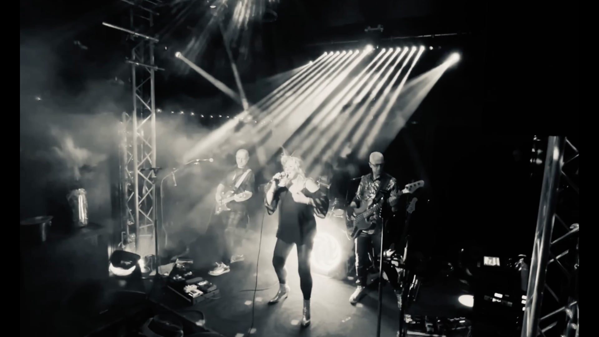 Promotional video thumbnail 1 for Jane Blonde and the Goldfingers
