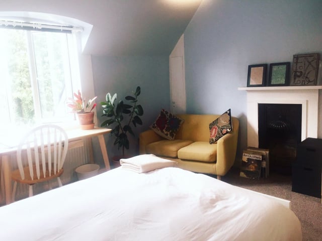 Charming Double Room near Roehampton University Main Photo