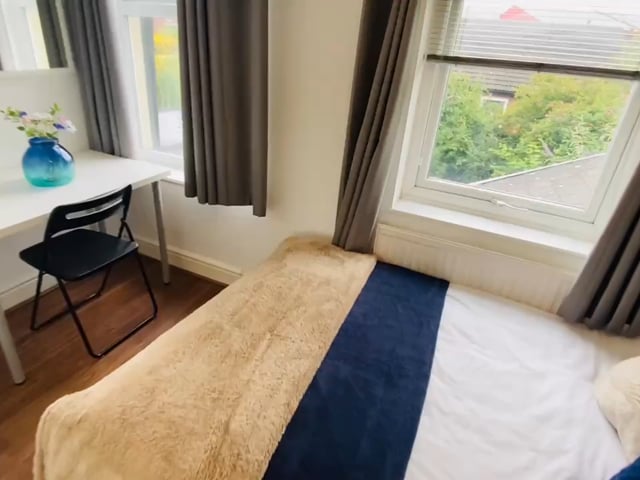 Lovely double room STUDENT only house. Main Photo