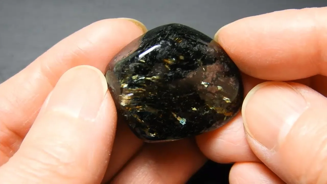 ヌーマイト｜Crysterra