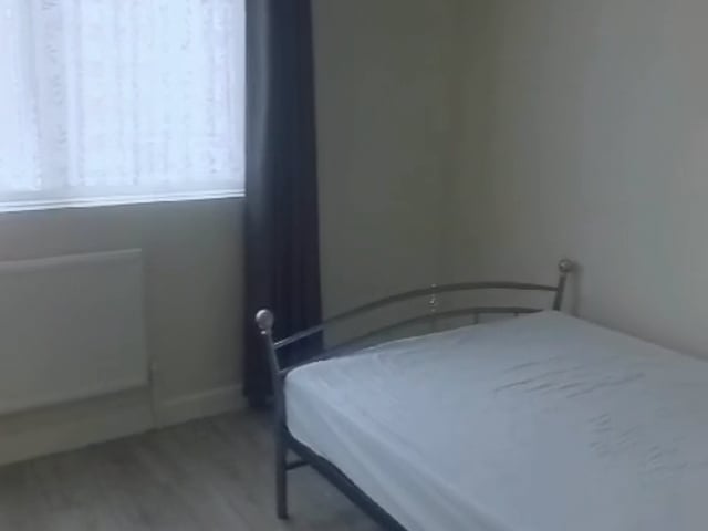 **Spacious Double Room in Camden Town** Main Photo