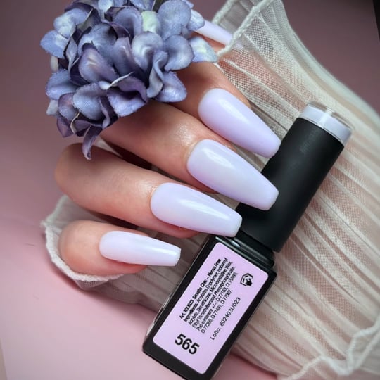 Vidéo: VERNIS À ONGLES SEMI-PERMANENT Chic - 565 Vidéo: VERNIS À ONGLES SEMI-PERMANENT Chic - 565