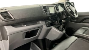 VAUXHALL VIVARO 2021 (70)