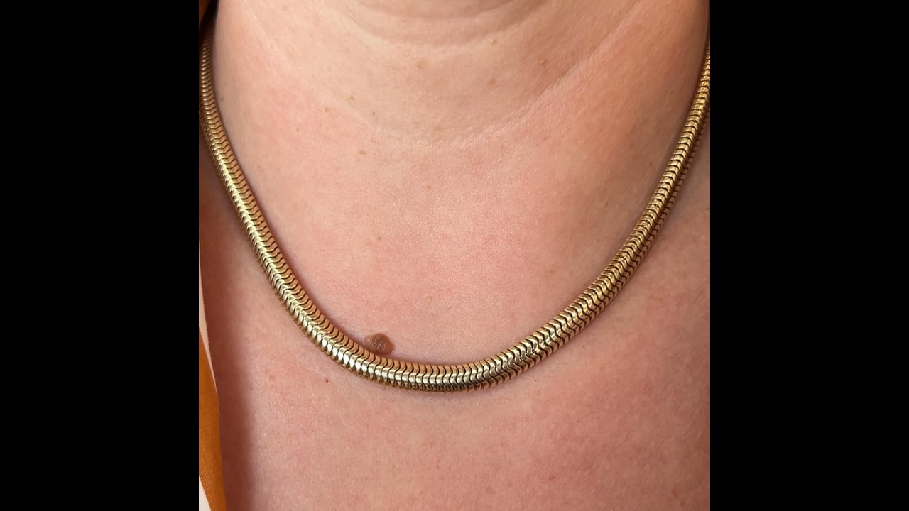 VINTAGE (c. 1980) | Gold Metal Omega Snake Chain Belt | VERY GOOD! Snake belt – Scott Fraser Collection main image 2