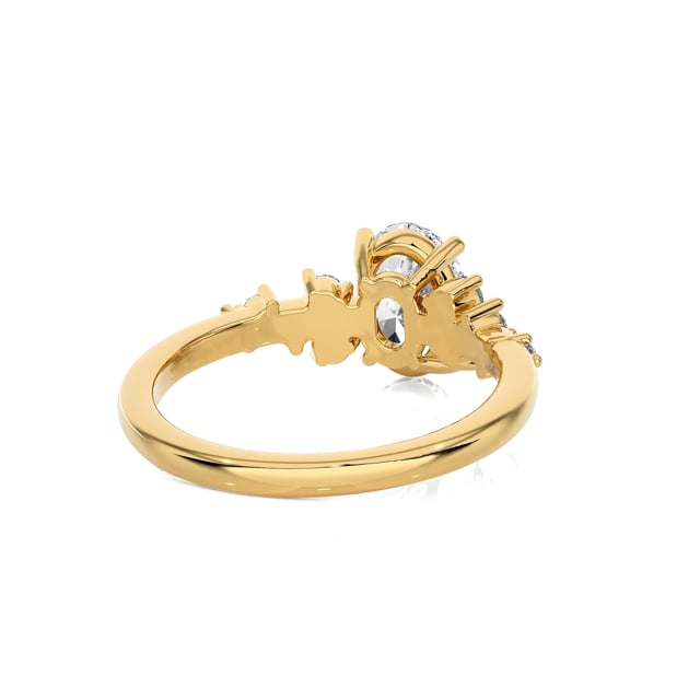 1.00 carat solitaire cluster ring in yellow gold with oval lab grown diamond