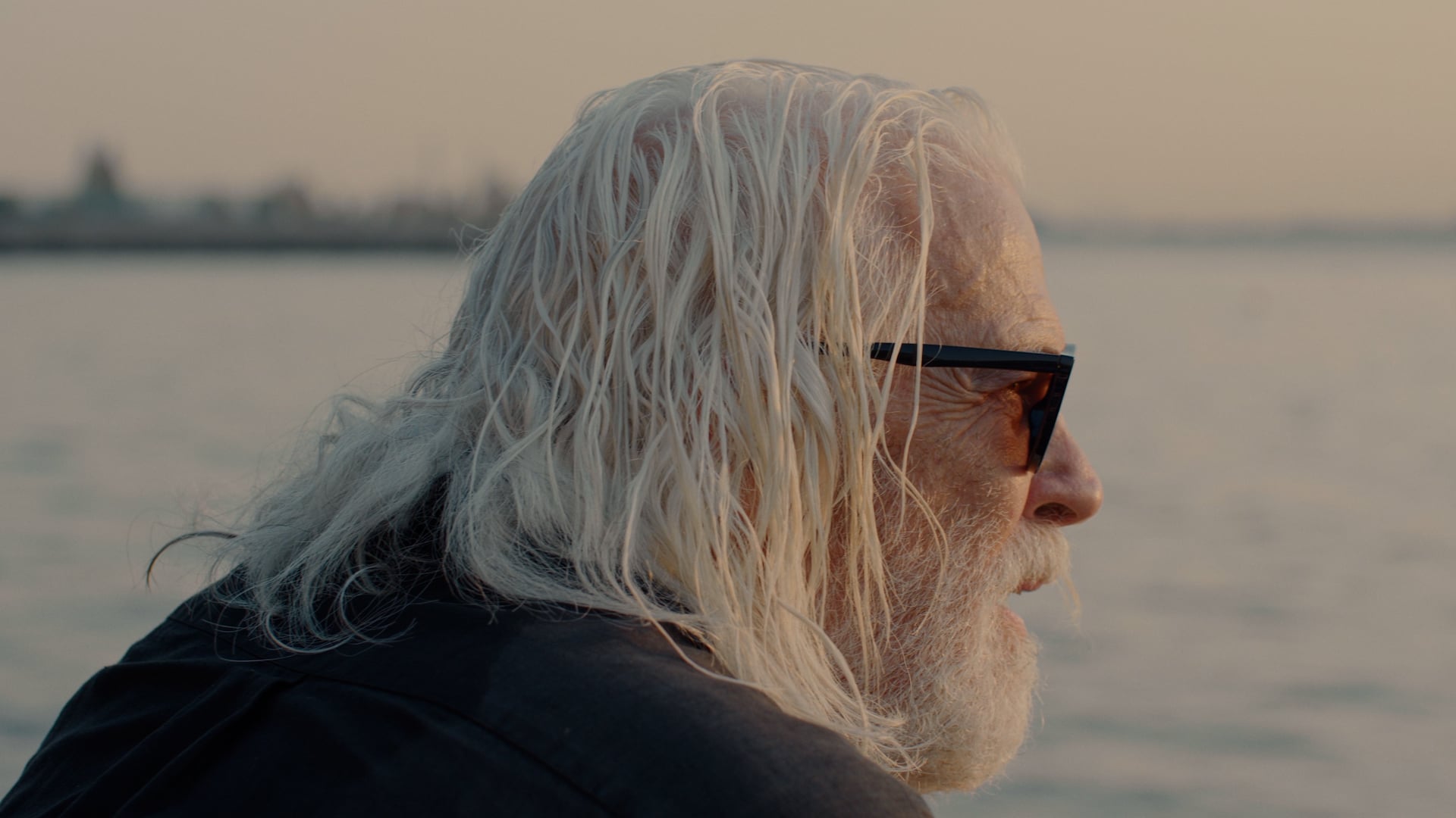 Don't let yourself be excluded. AntiAging campaign by Pascal Pawliszewski