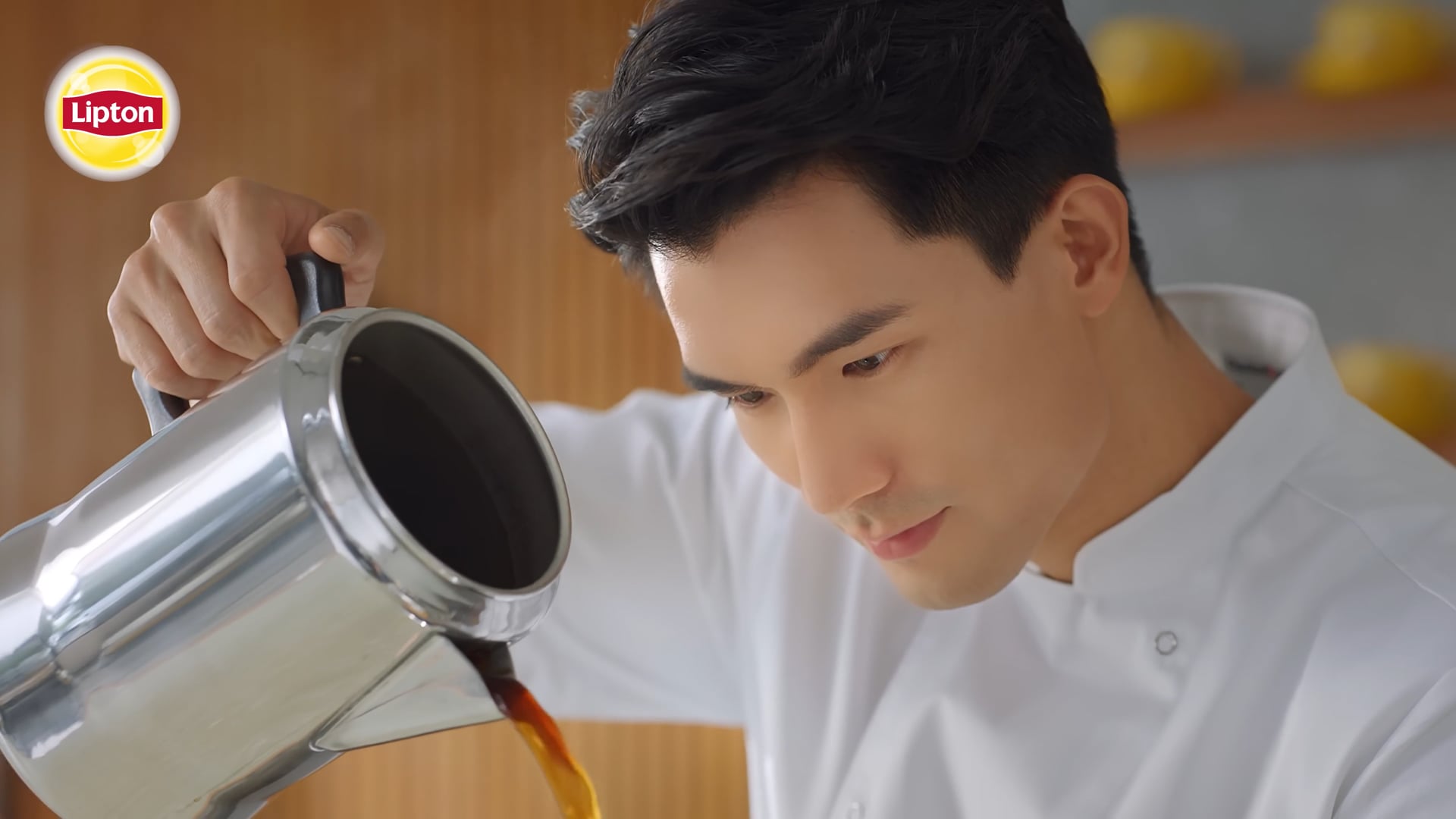 LIPTON '港式茶餐廳奶茶' // Produced by Futari