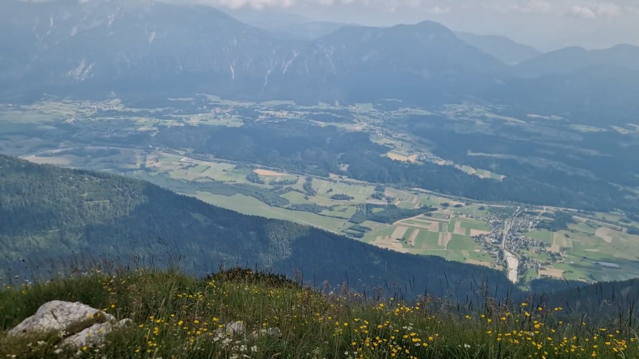 Panorama z Ojstrnika