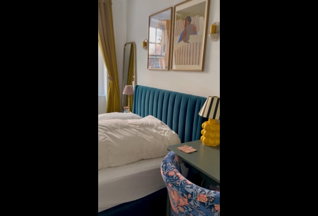 Room in tastefully furnished flat in Bloomsbury  Main Photo