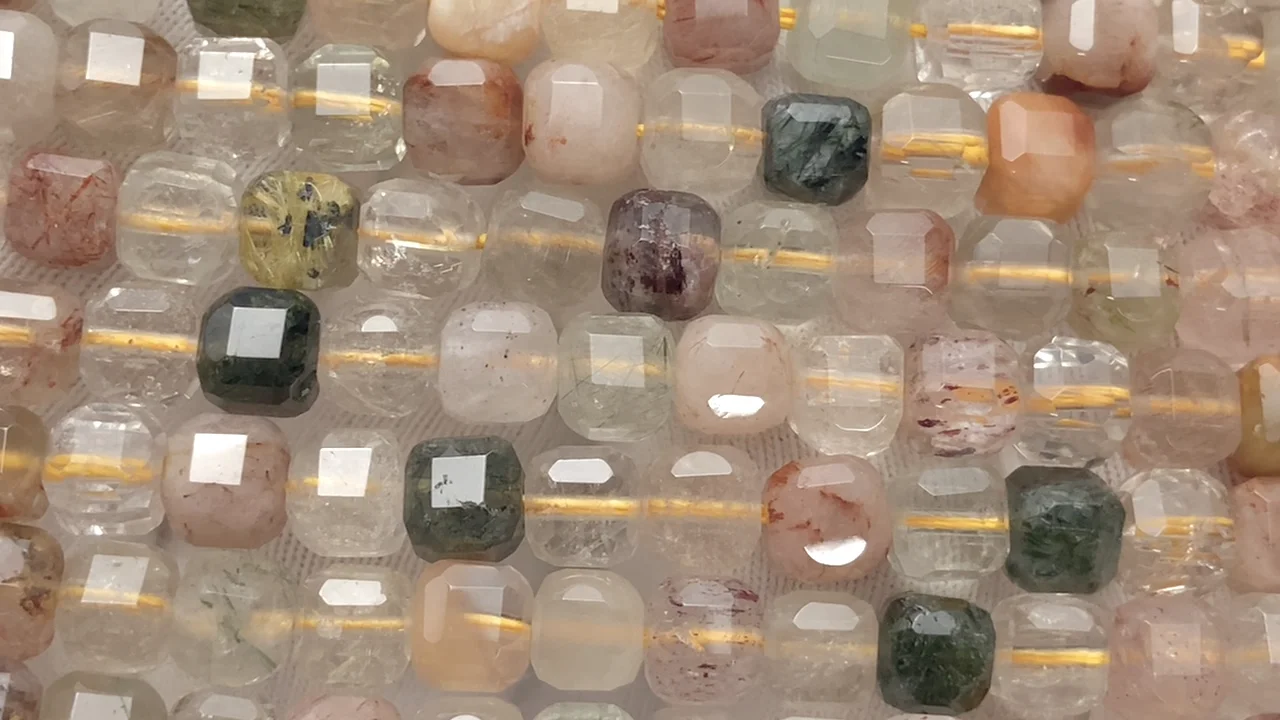 マルチカラークォーツ キューブカット5×5×5mm 1連｜天然石ビーズ