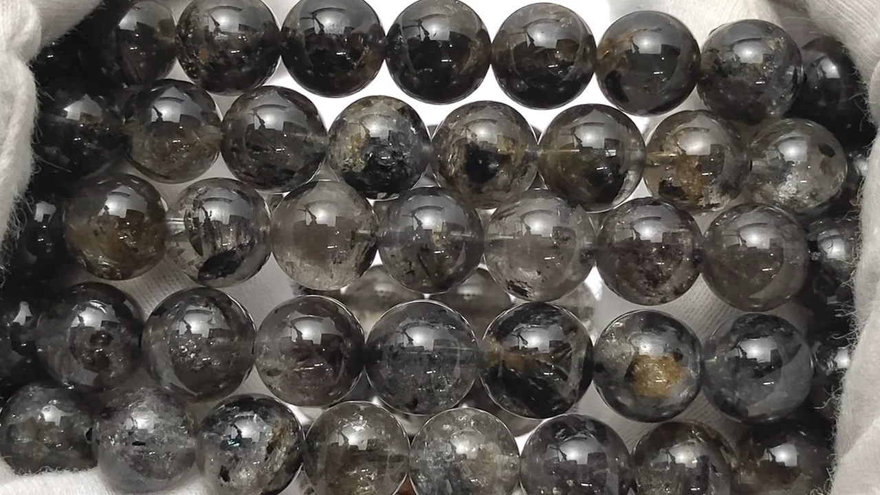 動画】ダイヤモンドクォーツ ラウンド9mm 1連(ブレス) - 天然石ビーズ