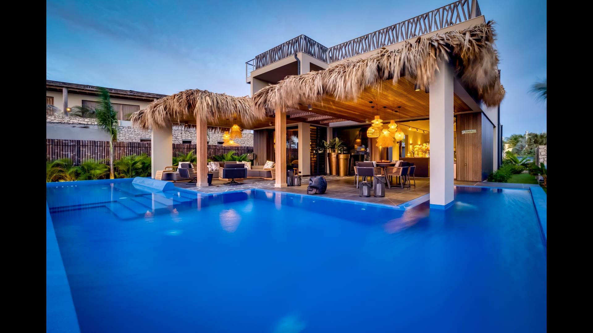 Jonnie & Therese Villa - Delfins Beach Resort