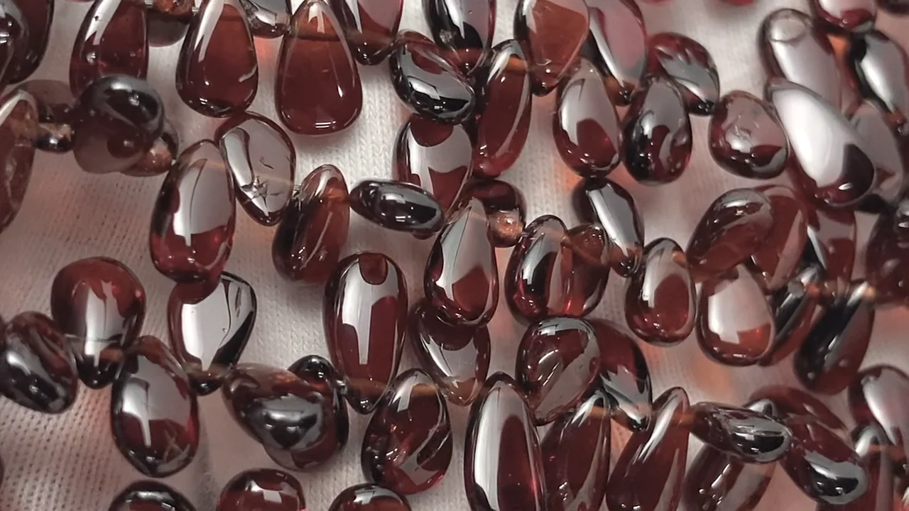 濃厚グレープピンクガーネット 天然石0.88ct purple garnet