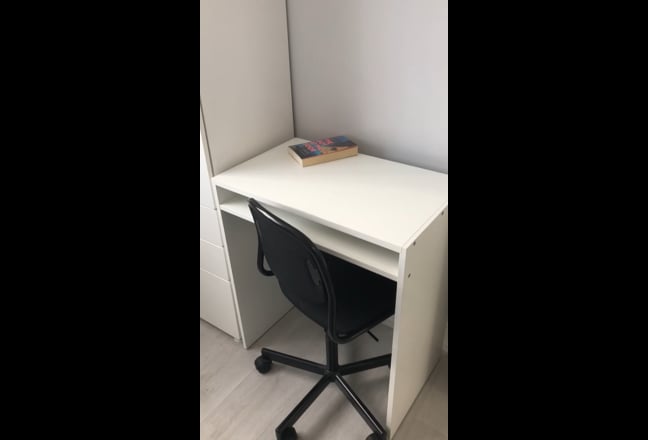  Single room  to  let  for  single females Main Photo