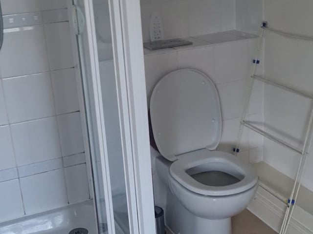 One Double Ensuite Room Main Photo