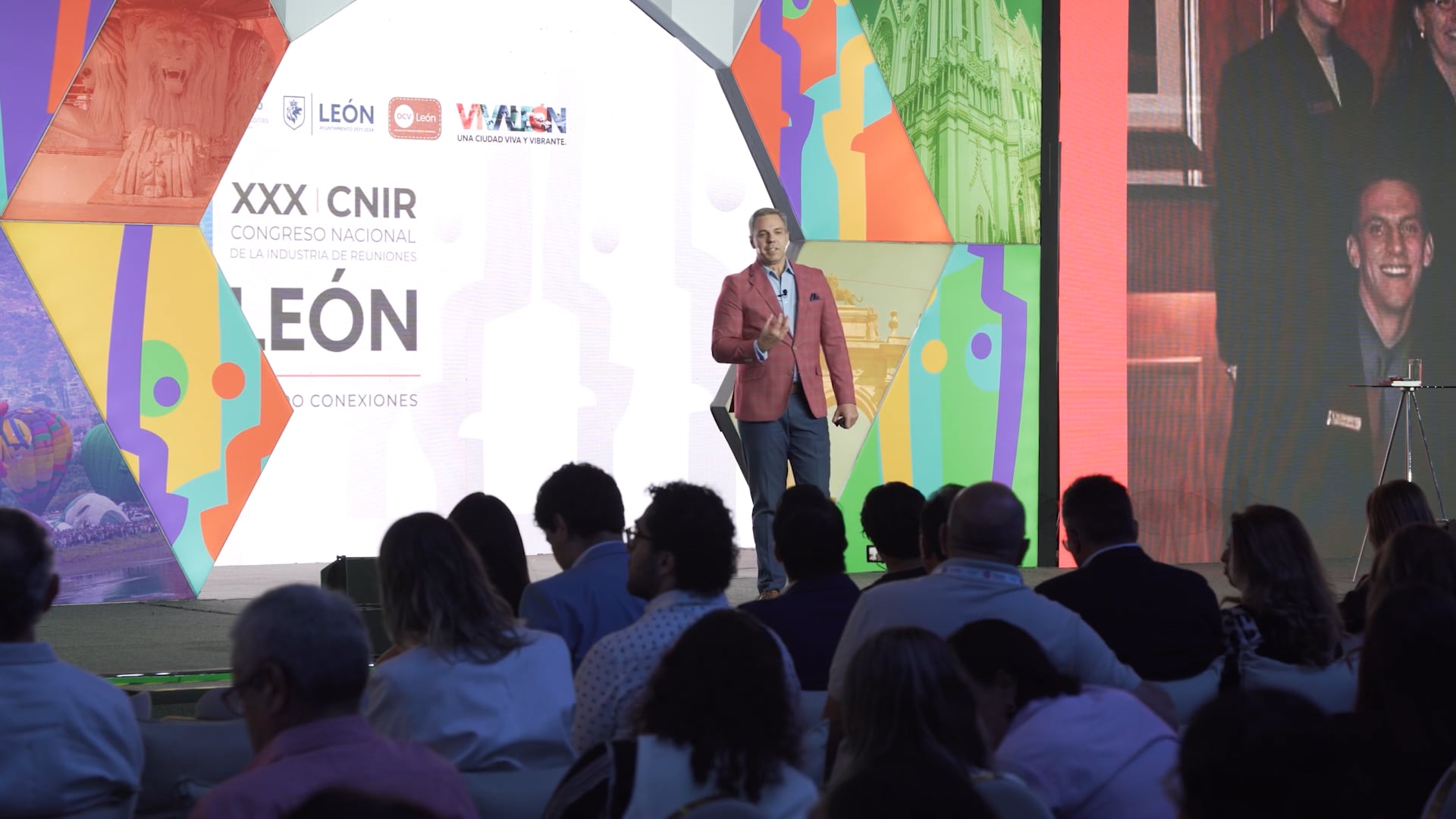 Charles Ryan Minton - Conference CNIR León