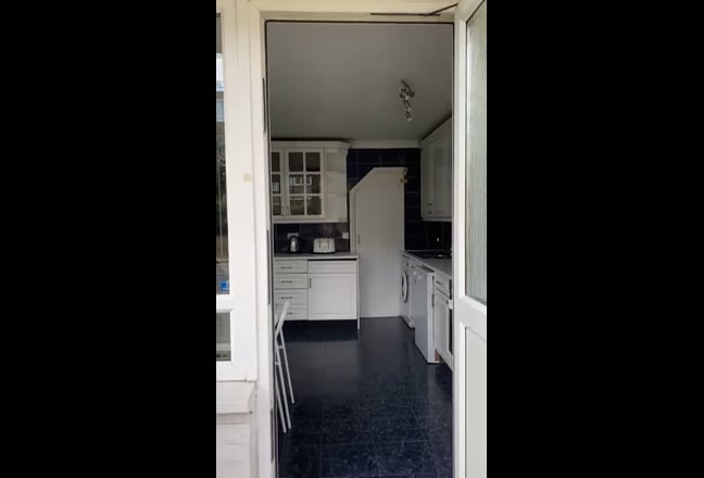 Amazing E1 Property Main Photo
