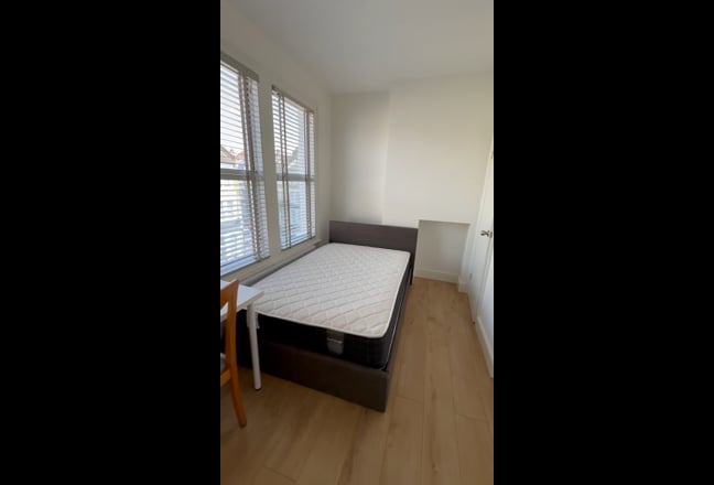 Studio to let in Vauxhall area Main Photo