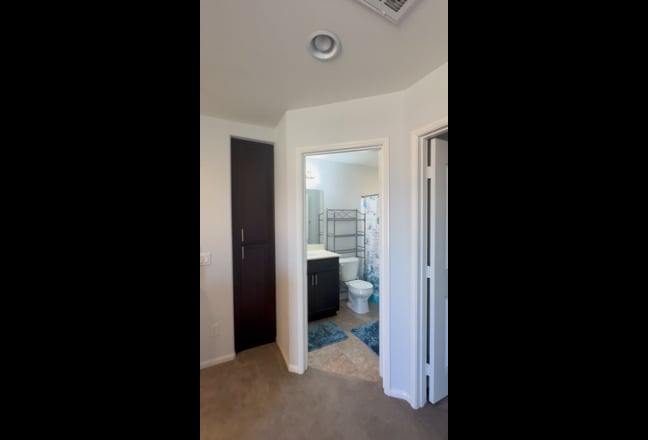 One Bedroom W/ Loft & Private Bath Main Photo