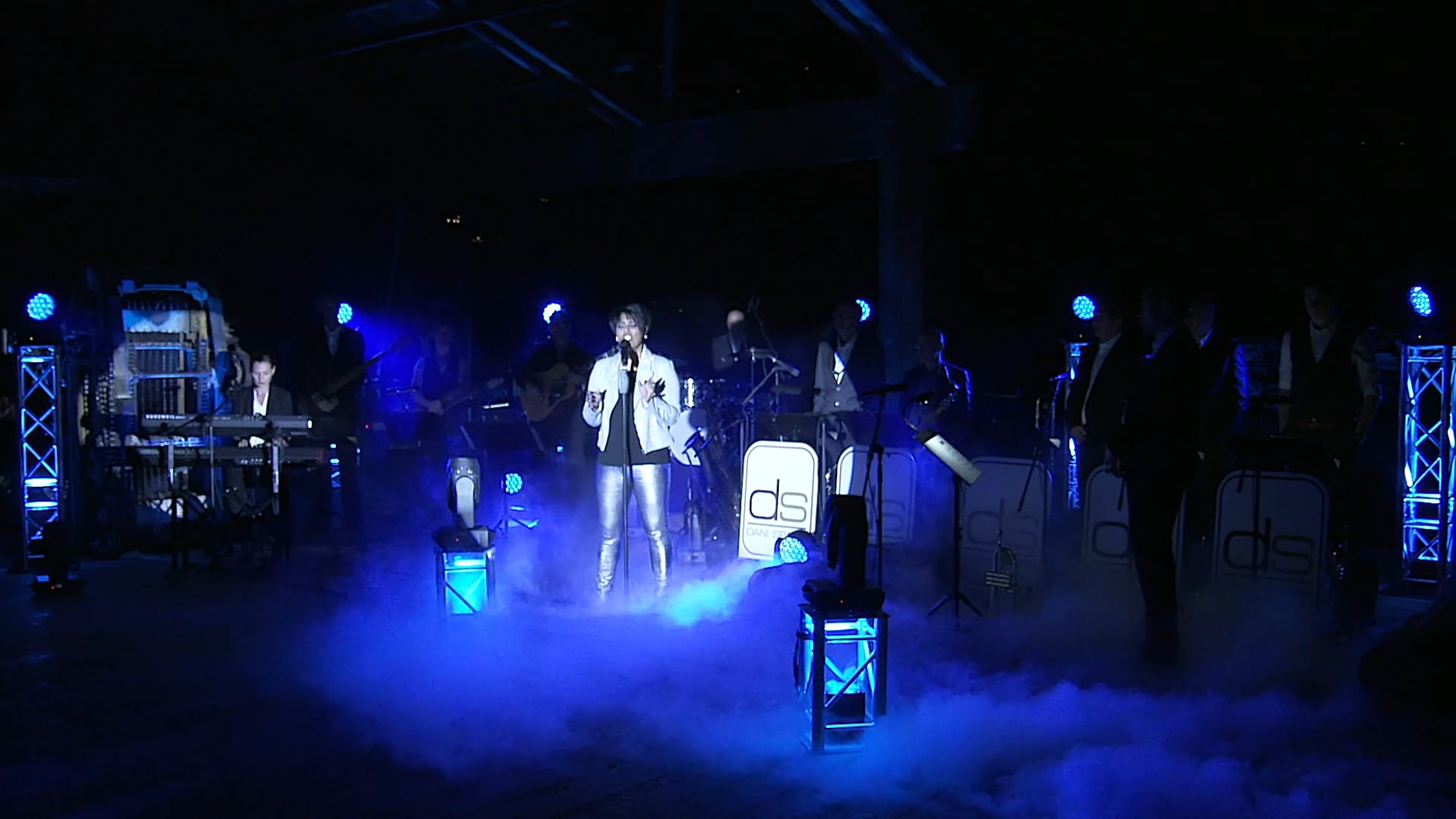 Sarah-Jane + Dani Sparn Orchester - Caruso (Live)