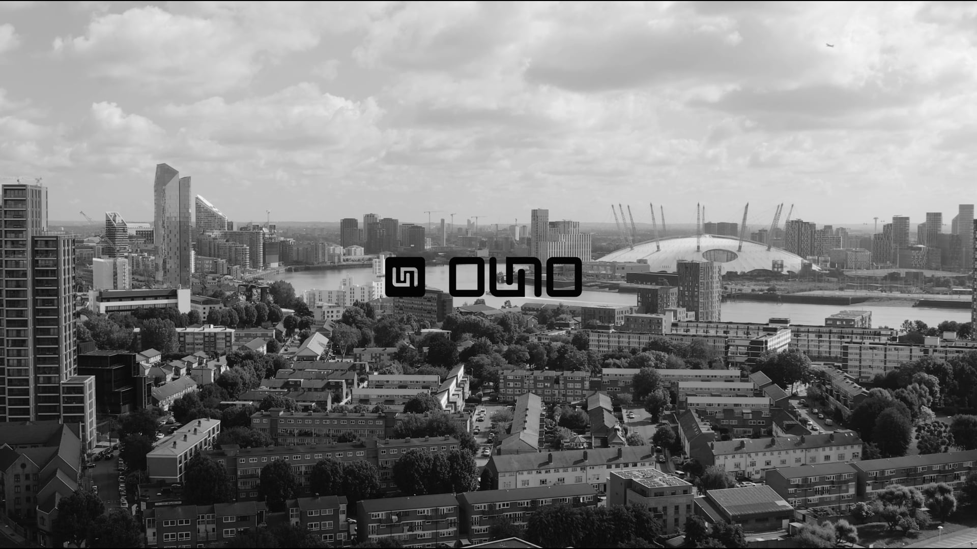 OUNO X O2 ARENA