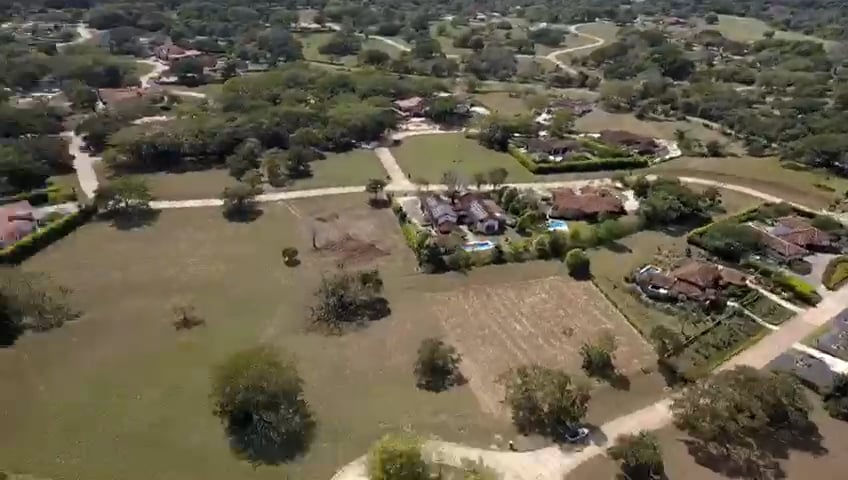 https://i.vimeocdn.com/video/1916739099-3531f85e44d63f2466f280ba5690efabf382ec503727da3abd05d22ab7f69800-d