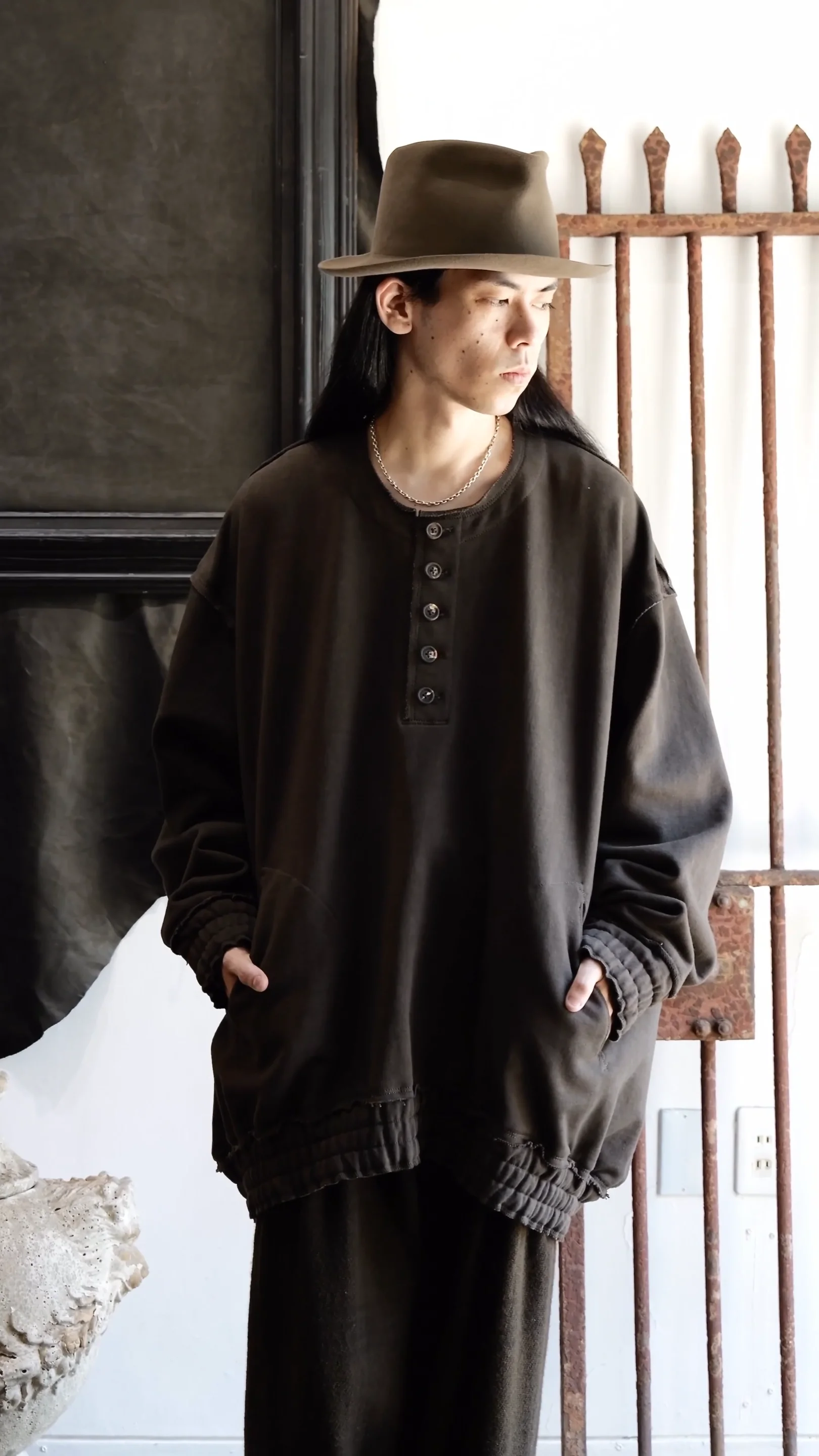 トップス ZIGGY CHEN Henly-Neck Long Sleeves HENLEY-NECK LONG SLEEVE T-SHIRT – ZIGGY CHEN