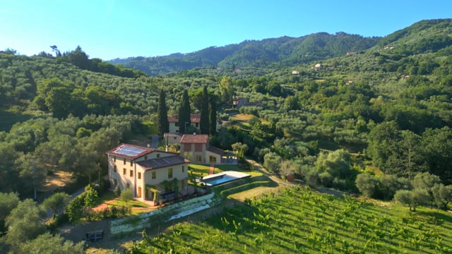 Refined residence among the hills of Lucca