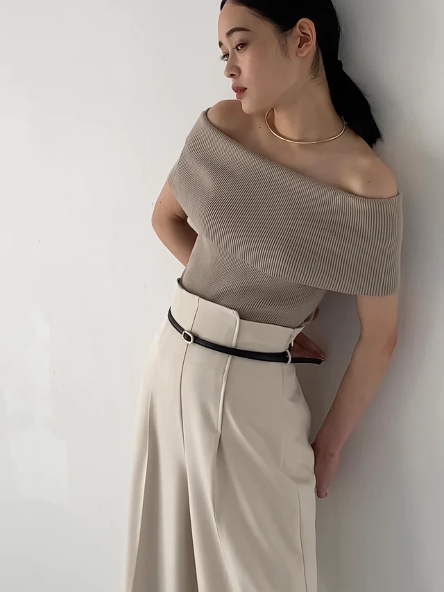 オフショルダーリブニットプルオーバー｜ラグナムーン（LAGUNAMOON 