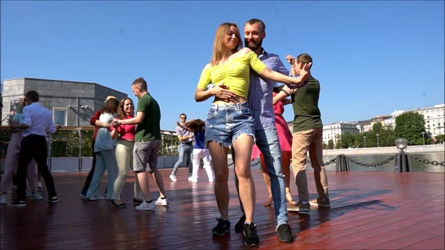 Модный танец Бачата в Москве / Студия парных танцев Ивара