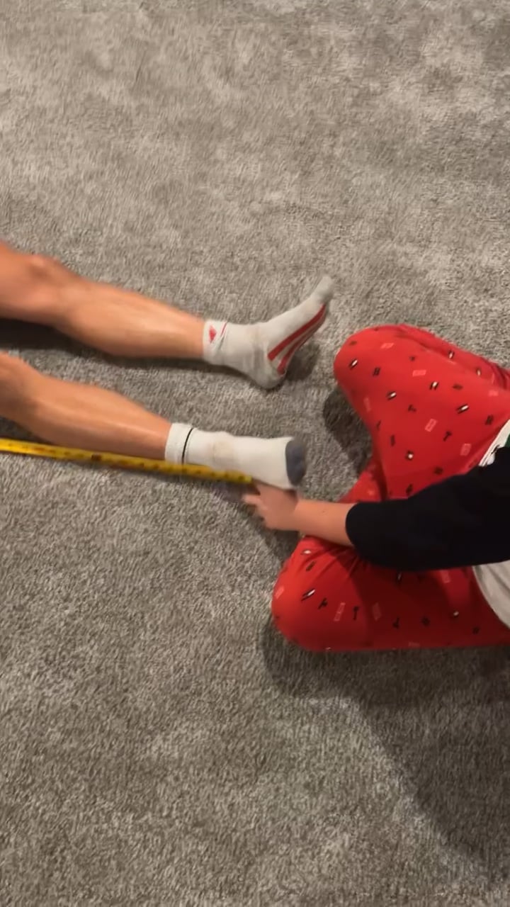 Watch andrew szymoniak's Height: 69 inches