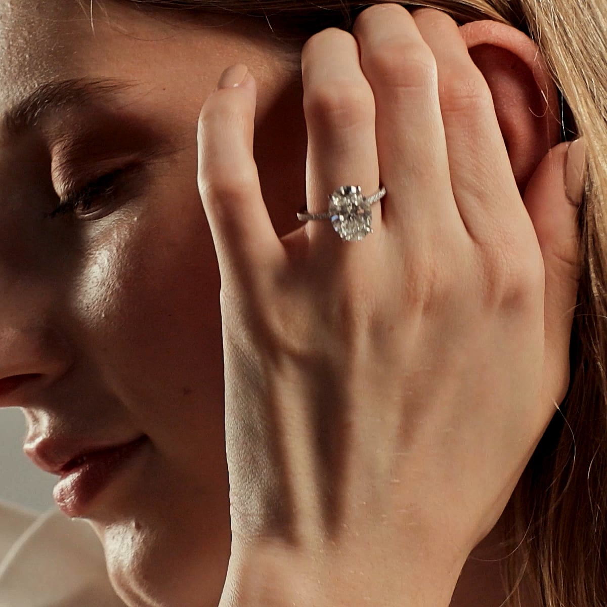 Badgley Mischka Colorless 5 1/3 ctw Oval Lab Grown Diamond