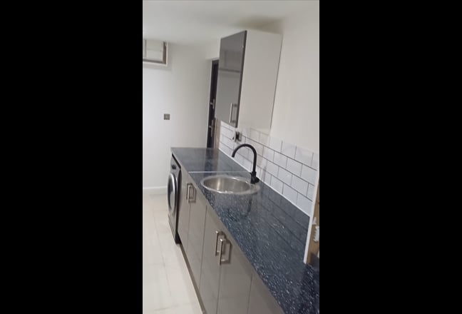 Modern 1 Bed Flat,All Bills Included Main Photo