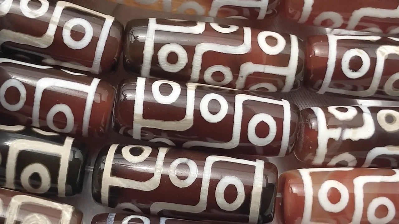 九眼天珠 楕円形ビーズ 茶色と白の模様 約5cm