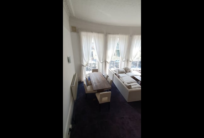 **Beautiful Regency Flat 3 mins From The Sea ** 🌊 Main Photo