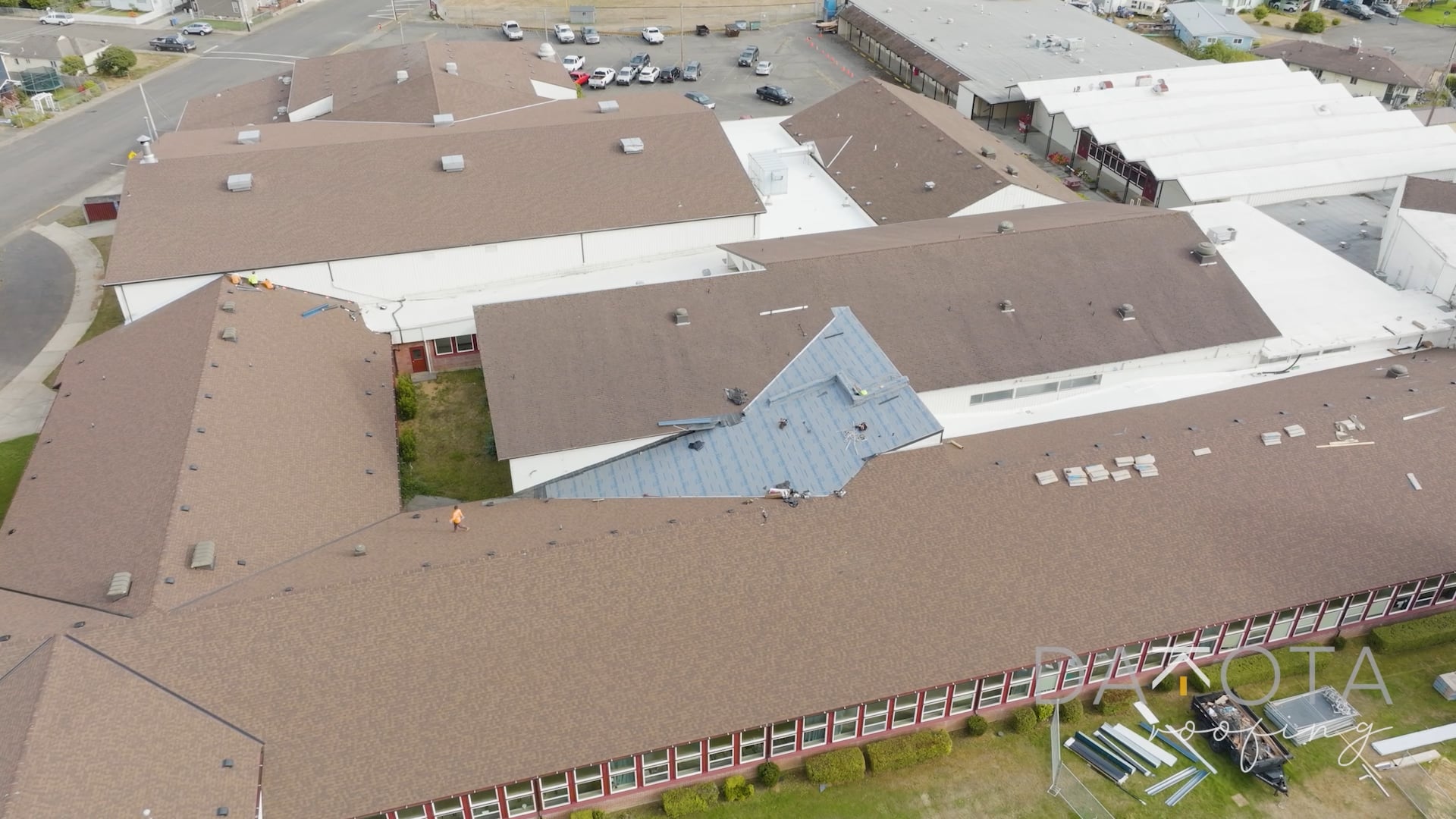 Dakota Roofing | Reedsport Community Charter School (30 Sec)