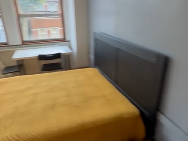 1 Double Room To Let Main Photo