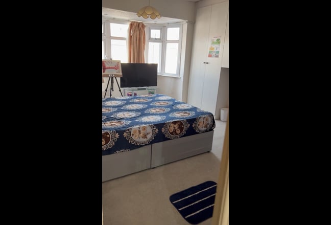 Lovely Double room to Rent,Female Tenants,Couple Main Photo