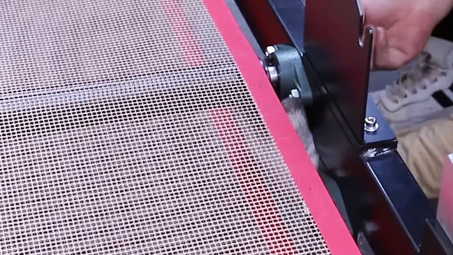 How to install the roller heat press machine