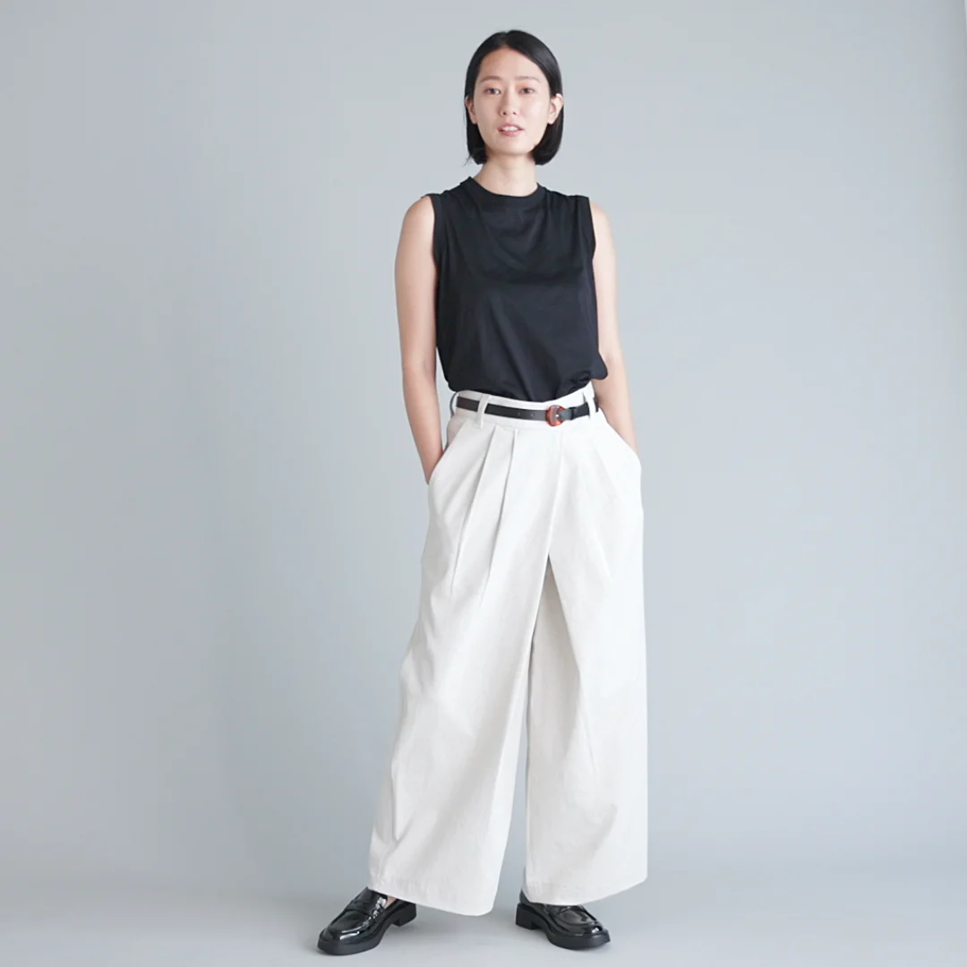 オックスタックパンツ、こんなコーディネートで 01 伊藤まさこ