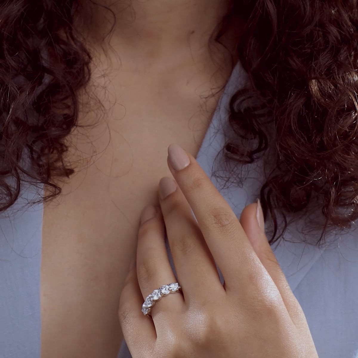 product video 2 for 2 ctw Round Lab Grown Diamond Five-Stone Anniversary Band