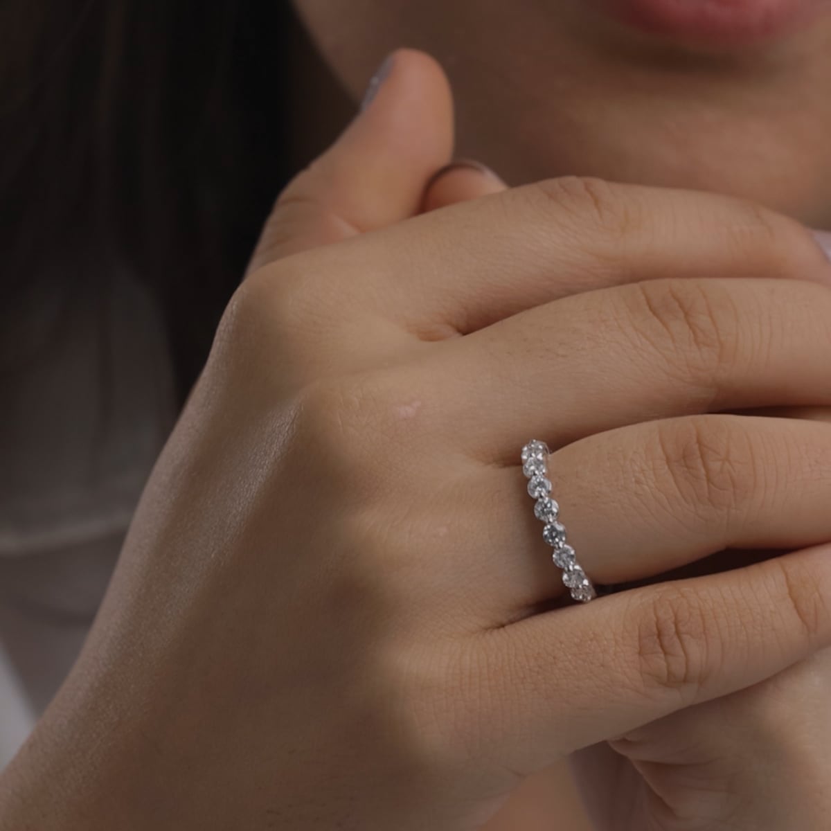 product video 2 for 1 ctw Round Lab Grown Diamond Floating Wedding Band