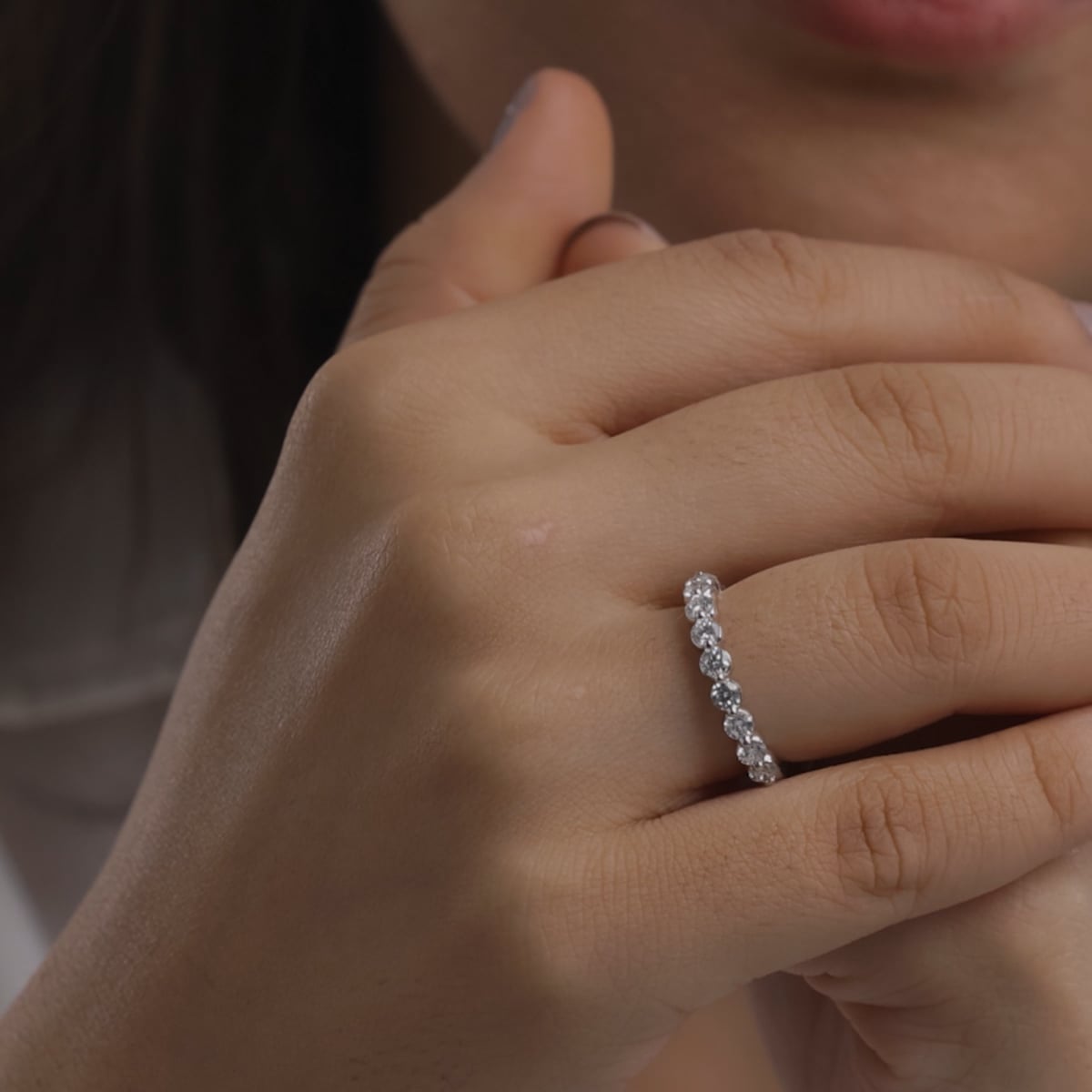 product video 2 for 1 ctw Round Lab Grown Diamond Floating Wedding Band