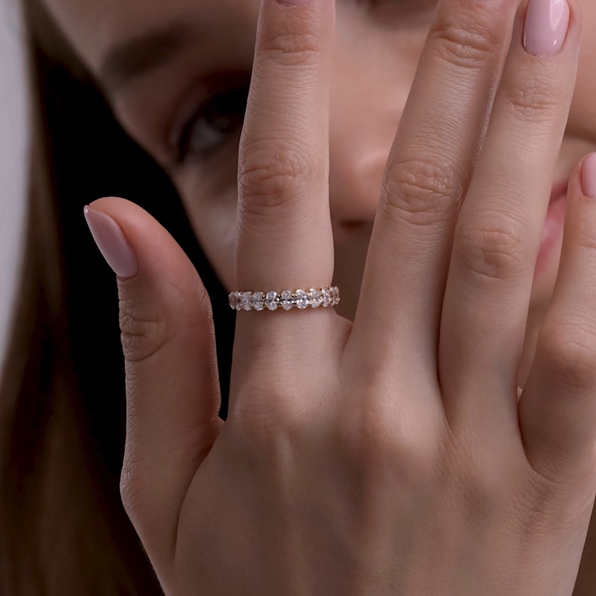 product video 2 for 2 ctw Oval Lab Grown Diamond Wedding Band