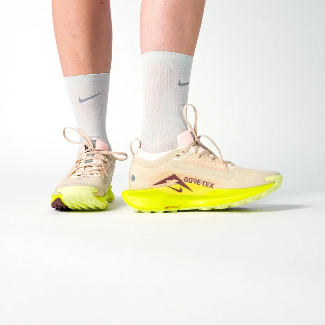 ★関税、送料込★【NIKE】WOMENS REACTX PEGASUS TRAIL 5 Women's ReactX Pegasus Trail 5 Running Shoe - White/Black