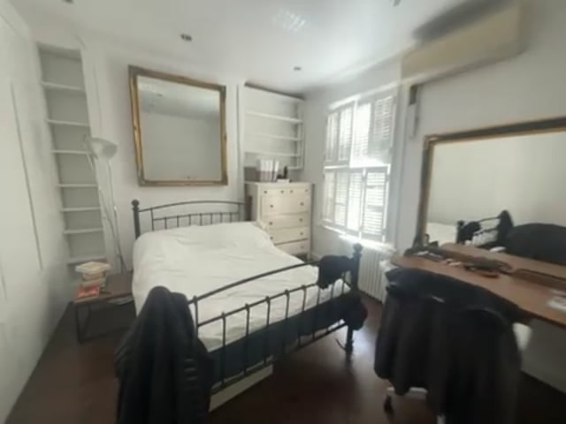 Video 1: Bedroom with wardrobes