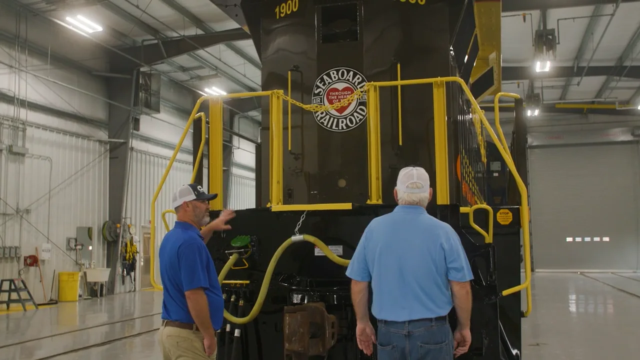 CSX Unveils 18th Heritage Locomotive: The Seaboard Air Line Unit