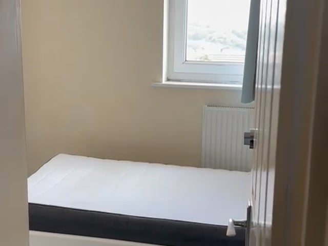 Video 1: Single room