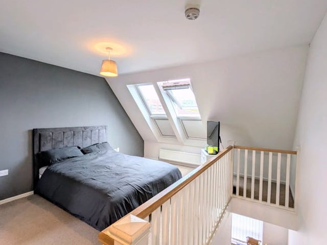 Stylish Master En-Suite Room close to MCR CC Main Photo